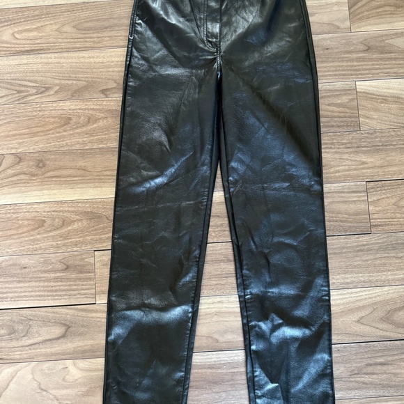 Wilfred The Melina Pant | Black Vegan Leather | Size 4 - Picture 4 of 9